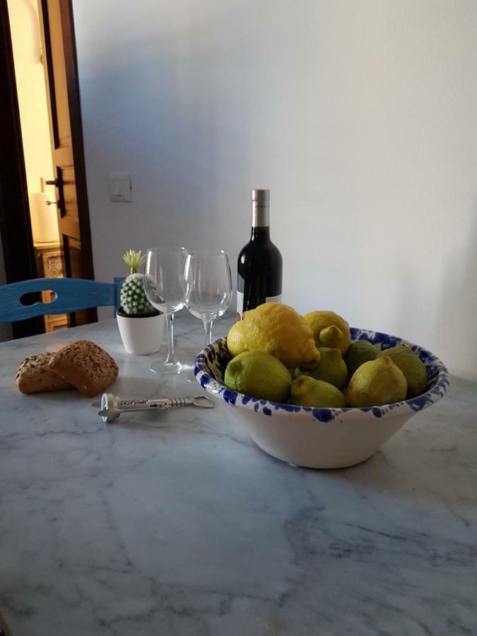 Casa Vacanze Villa D'Orleans Palermo Eksteriør billede