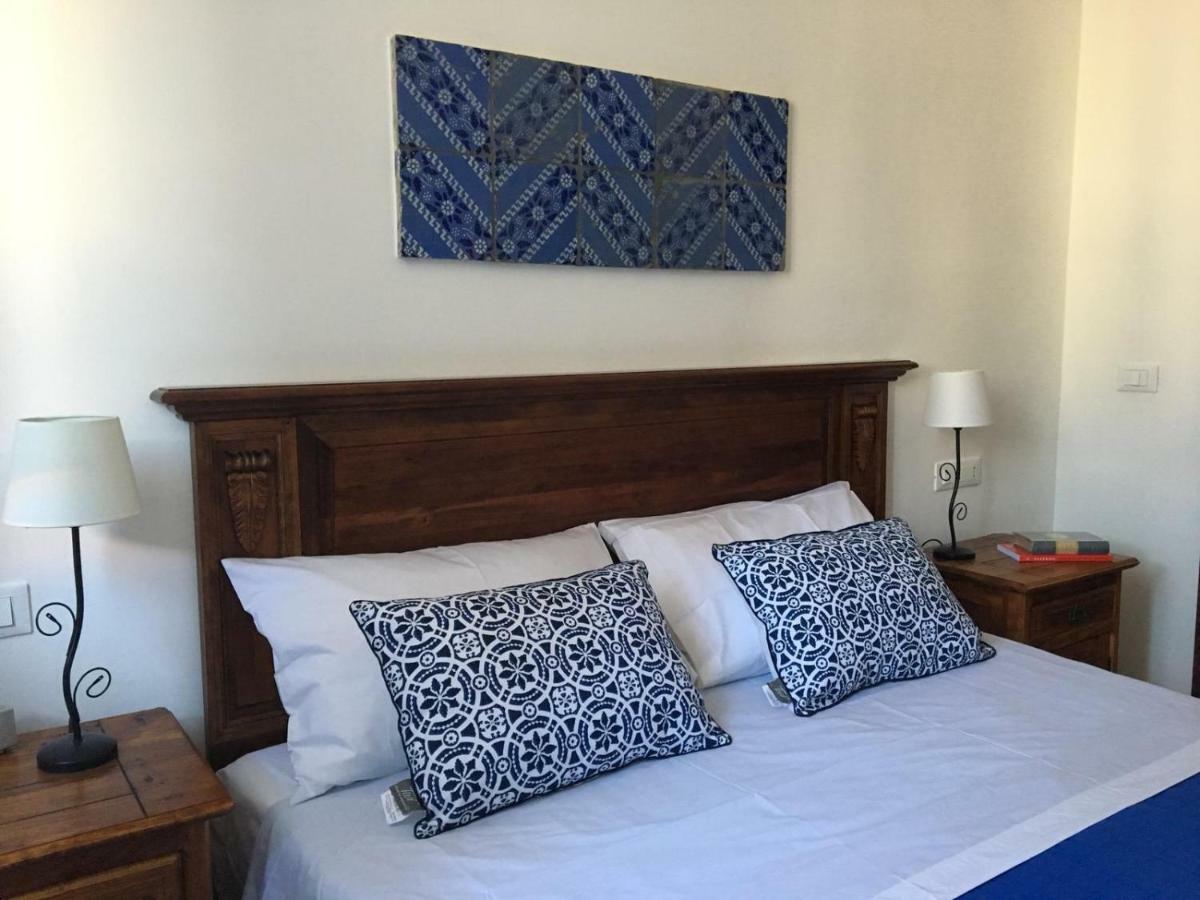 Casa Vacanze Villa D'Orleans Palermo Eksteriør billede