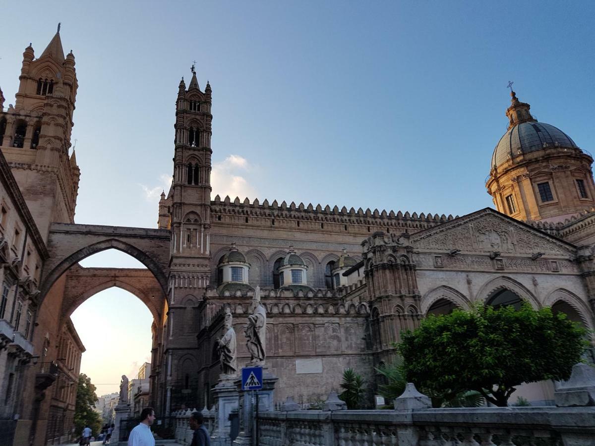 Casa Vacanze Villa D'Orleans Palermo Eksteriør billede