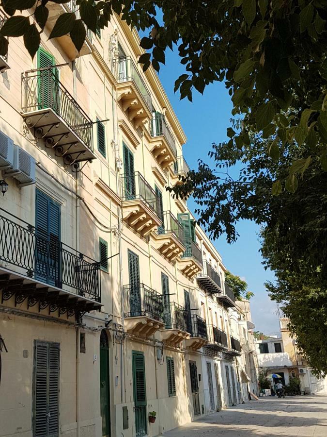 Casa Vacanze Villa D'Orleans Palermo Eksteriør billede