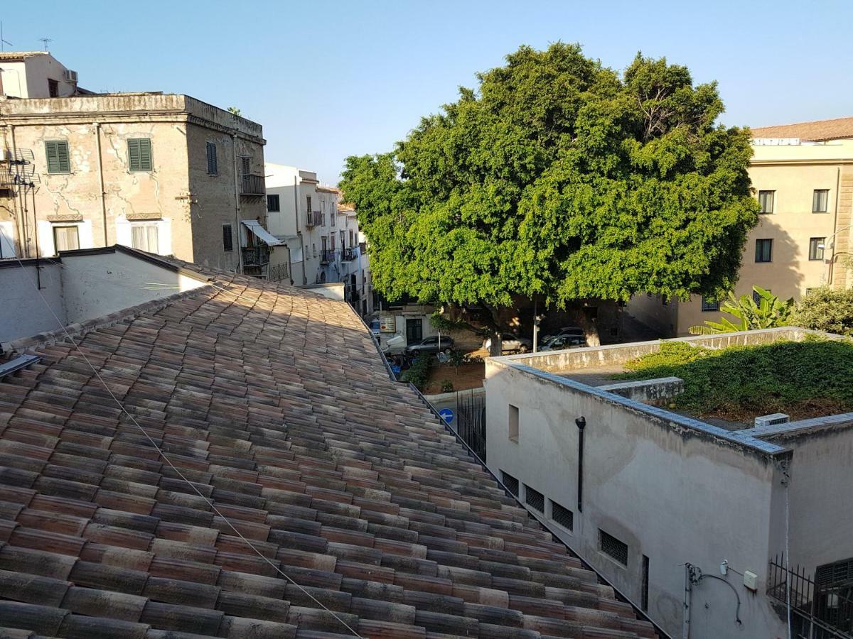Casa Vacanze Villa D'Orleans Palermo Eksteriør billede