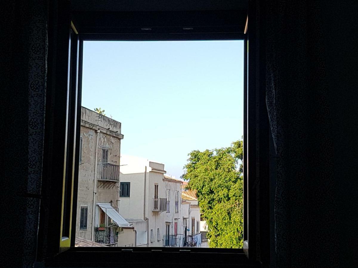 Casa Vacanze Villa D'Orleans Palermo Eksteriør billede