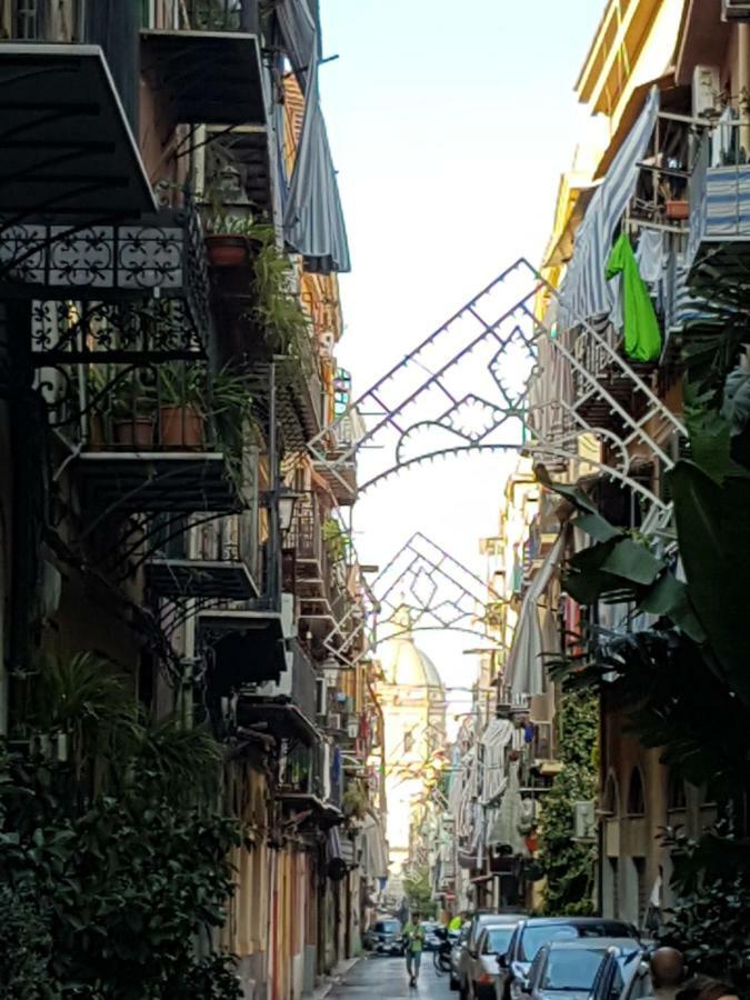 Casa Vacanze Villa D'Orleans Palermo Eksteriør billede