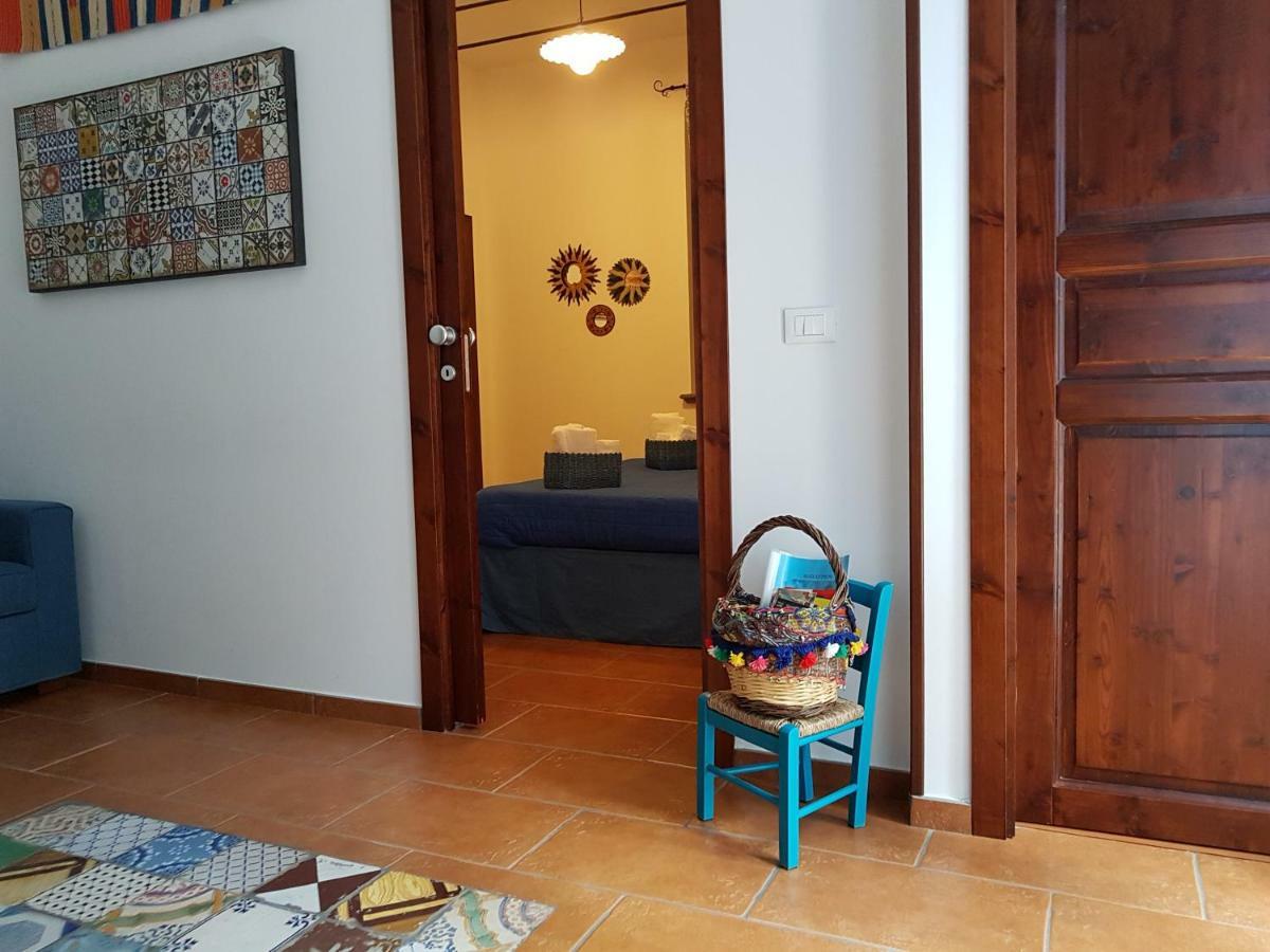Casa Vacanze Villa D'Orleans Palermo Eksteriør billede