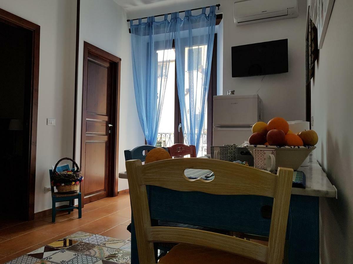 Casa Vacanze Villa D'Orleans Palermo Eksteriør billede